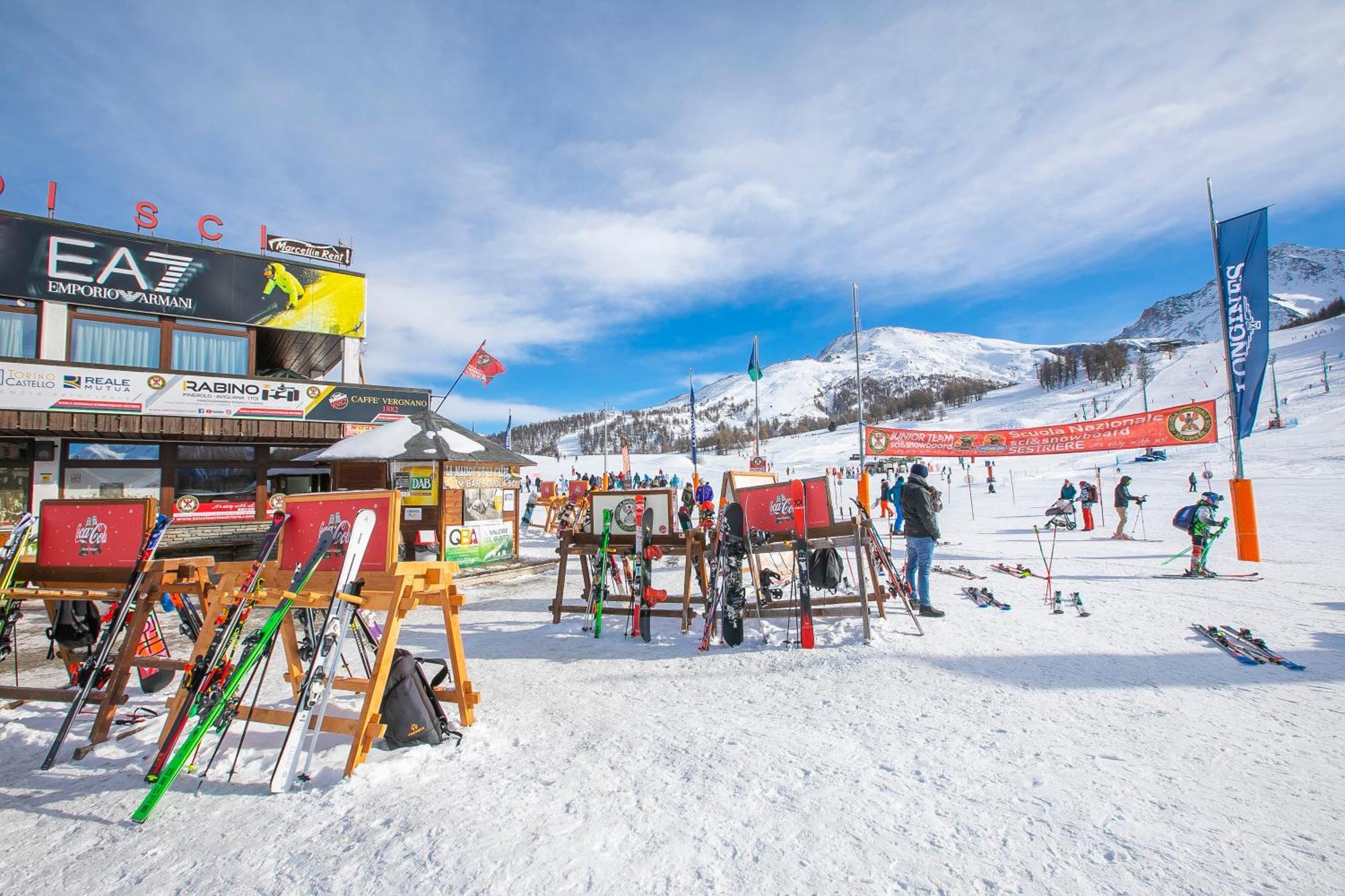 Belvedere Apartments - Happy Rentals Sestriere Exterior photo