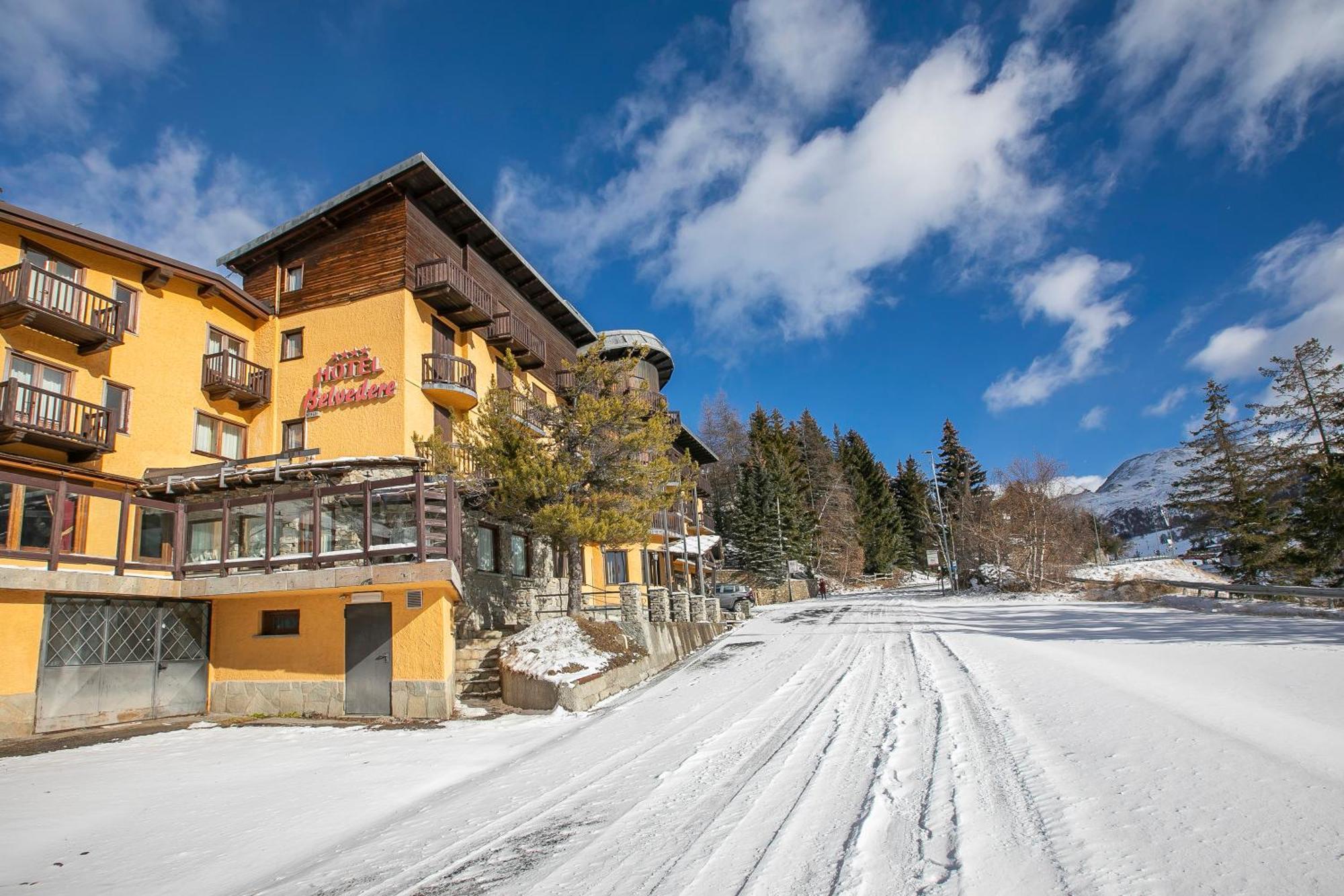 Belvedere Apartments - Happy Rentals Sestriere Exterior photo