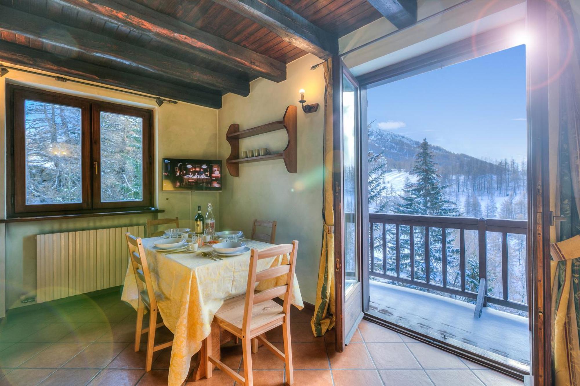 Belvedere Apartments - Happy Rentals Sestriere Exterior photo